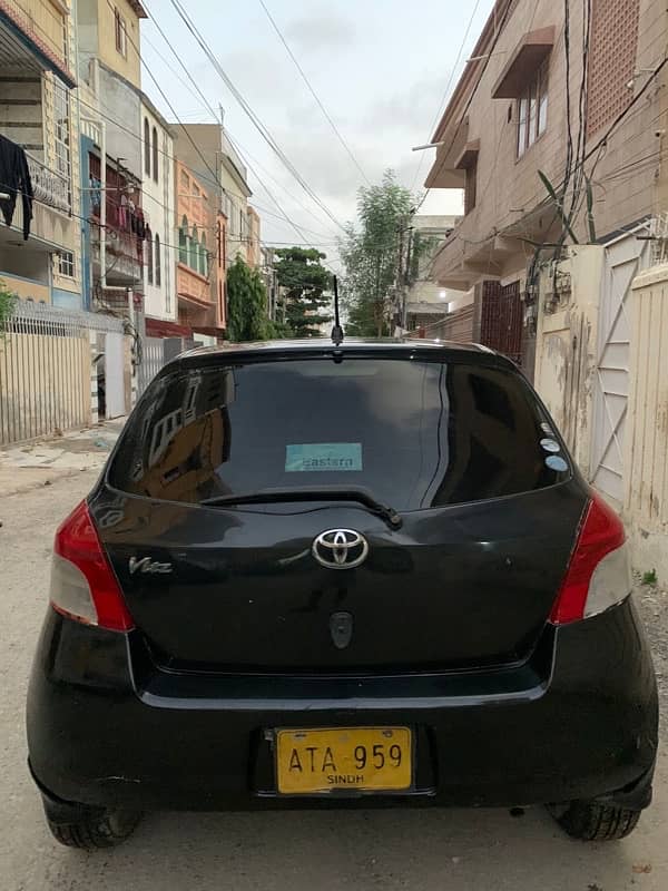 Toyota Vitz 2009 3