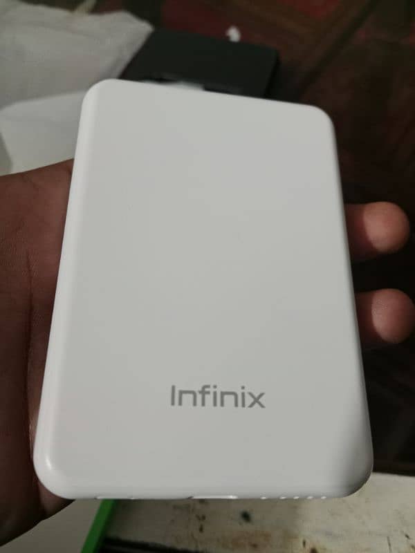 Infinix Magpower Original Wireless Charger plus portable battery 5