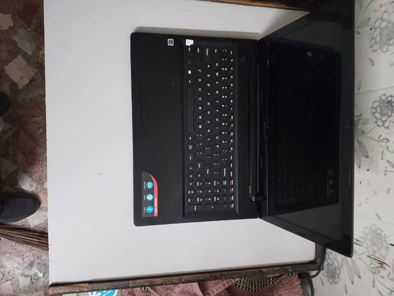 Lenovo laptop , i5. . 5th , 4gb Ddr3 , 500gb HDD 3