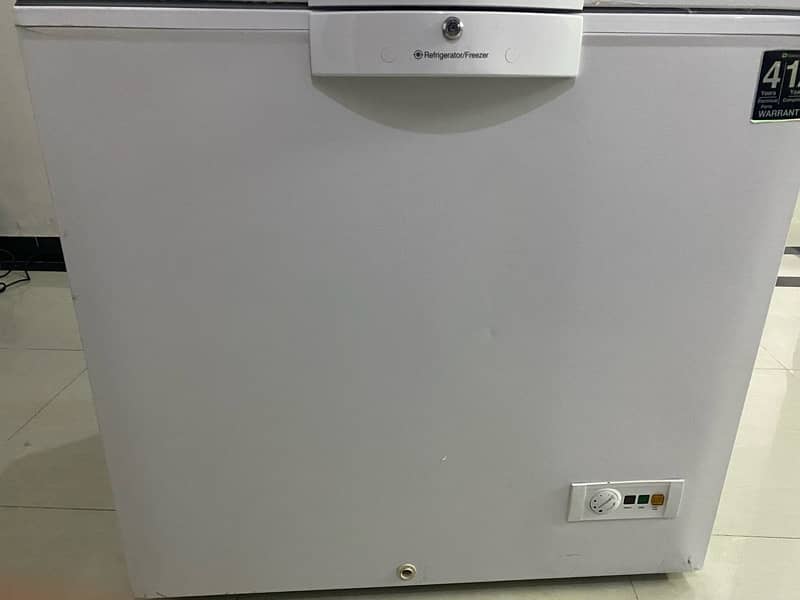 dawlance dee freezer (inverter) 4 to 5 months use months use 4