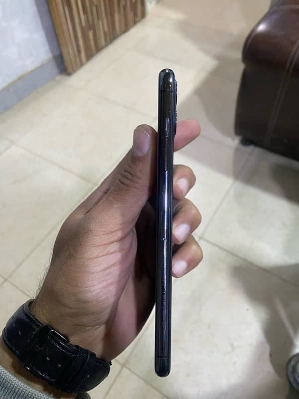 iPhone 11 Pro Max 256 GB 3