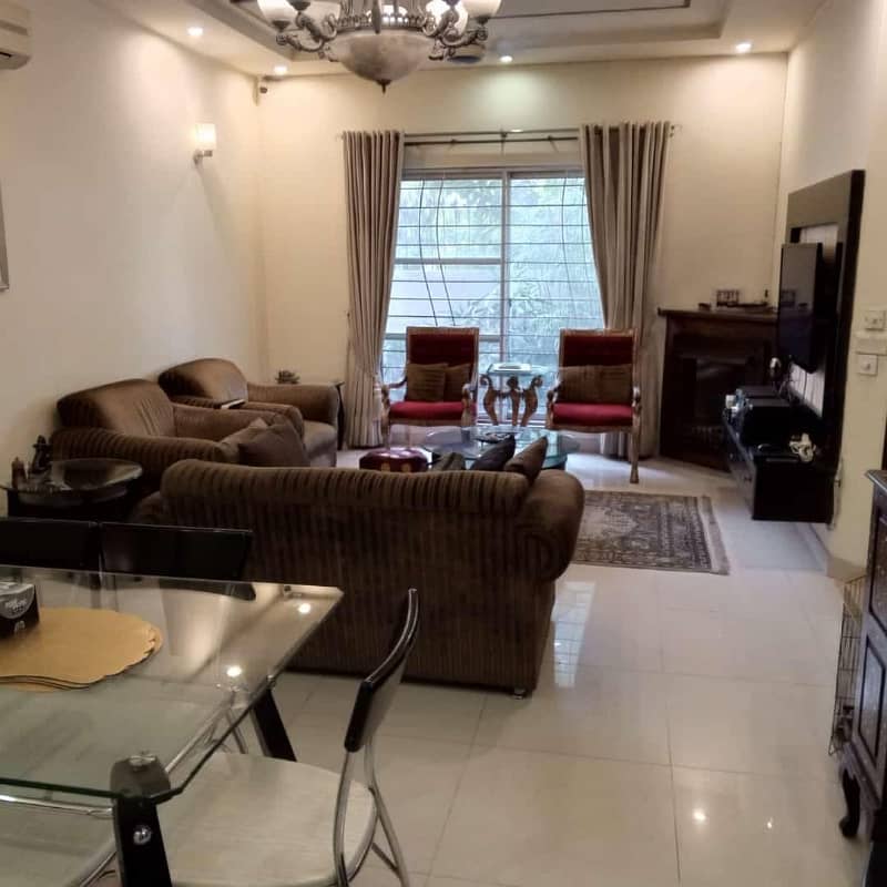 10 Marla 3 bed upper portion for rent 0