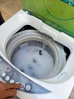 Haier 8.5 kg just like New with warranty Automatic Washing Machine