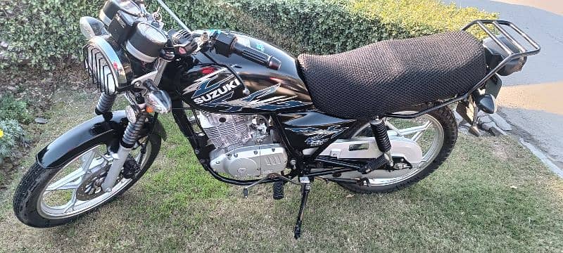 Suzuki GS150-SE 0