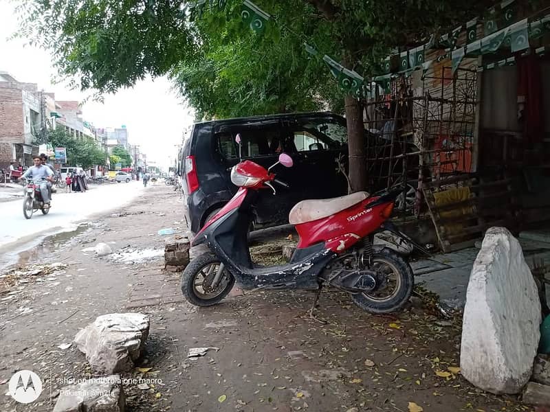 Honda Dio ZX 2001 Scooty "Go green, save green! 0