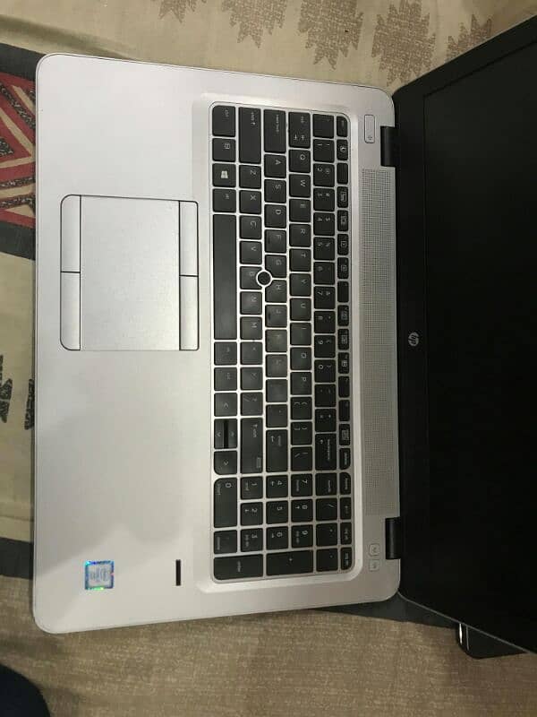 HP Elitebook 840 G3 Core i7 6th Gen 8gb ram 1