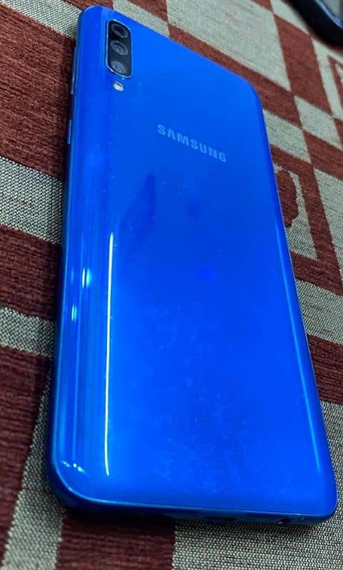 Samsung A50 4/64 1