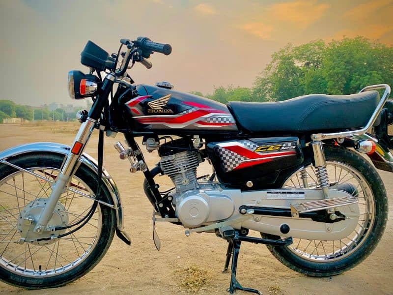 Honda Cg 125 2024 only 2000 kilometers used 4