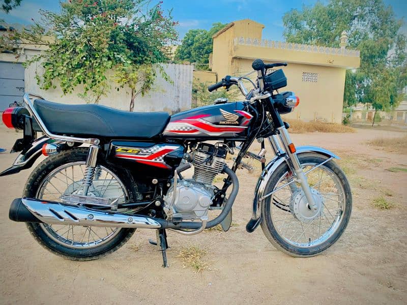 Honda Cg 125 2024 only 2000 kilometers used 9