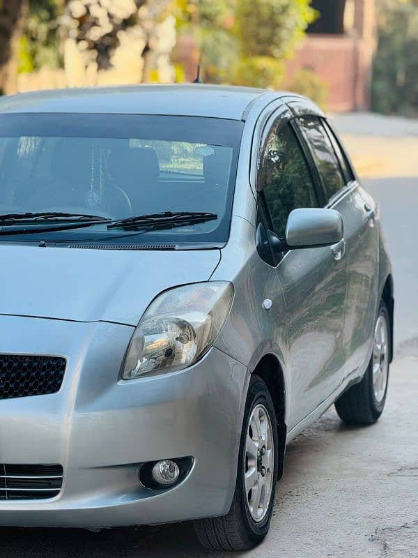 Toyota Vitz 2006 3