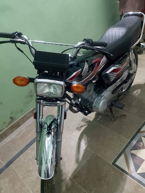 2024 model 3 month ki bike  03102062875 2