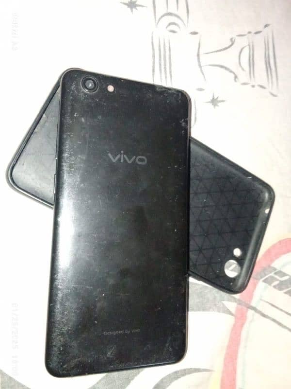 Vivo Y71 3