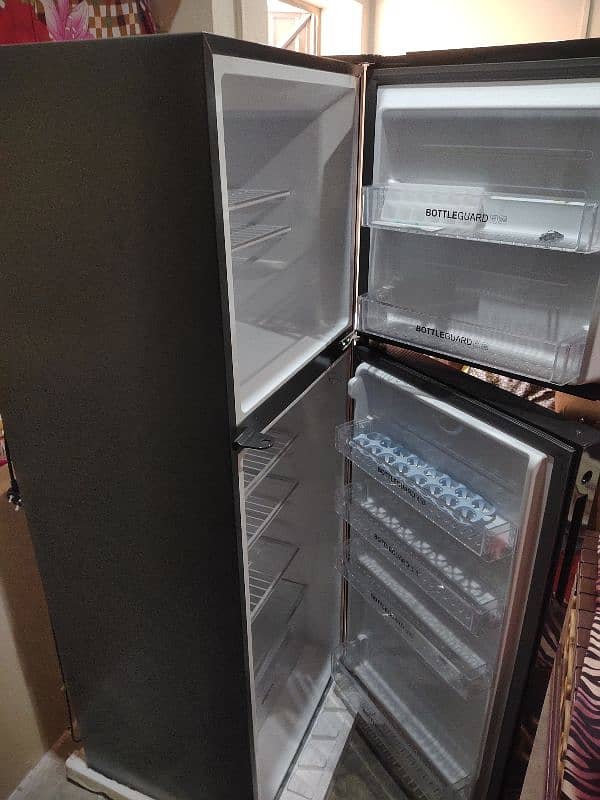 Fridge Haier medium size Glass Door fancy 2