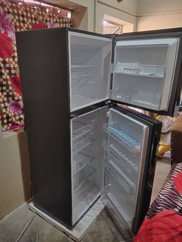 Fridge Haier medium size Glass Door fancy 3