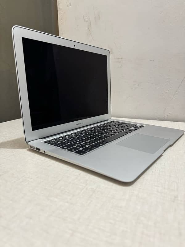 MacBook Air 2015 0