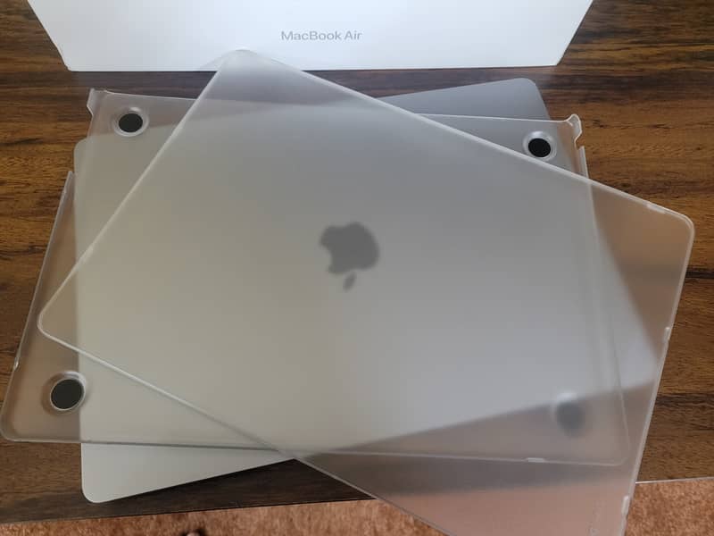 Orignal MacBook Air M2 8/256 GB 15 Inch 12