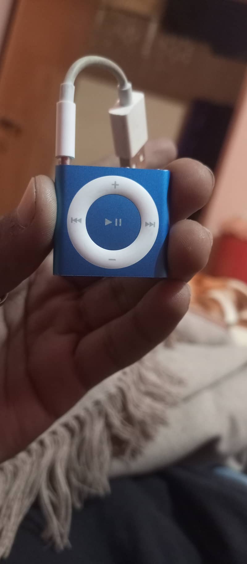 Apple ipod shuffle 2GB (BLUE) 4