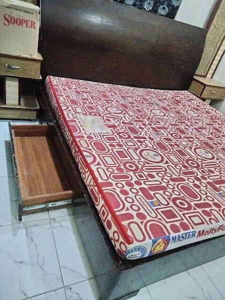 King size Floor bed  6.5" x 6.5" with drawer 3