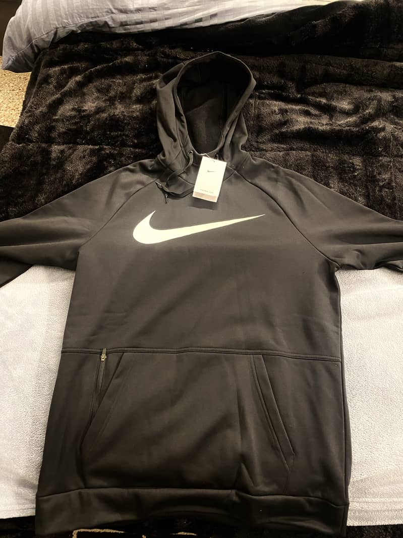 (Brand new original) Nike Men's Therma Fit hoodie, black, size medium 0