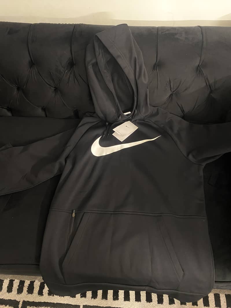 (Brand new original) Nike Men's Therma Fit hoodie, black, size medium 2