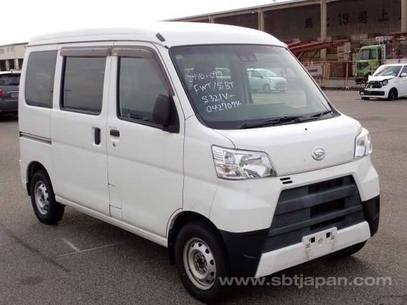 Daihatsu Hijet 2019 3