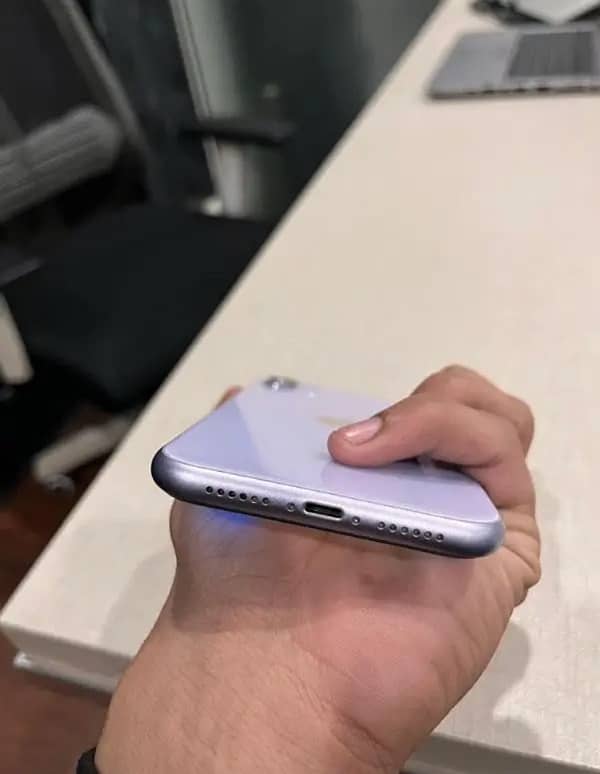 iPhone 11 jv 4month sim time serious buyer no exchange 2