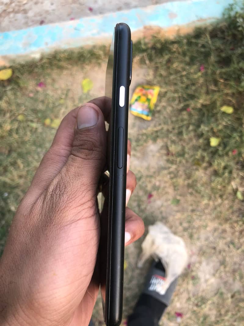 Google pixel 4a 5g 128/6gb official PTA approved 2