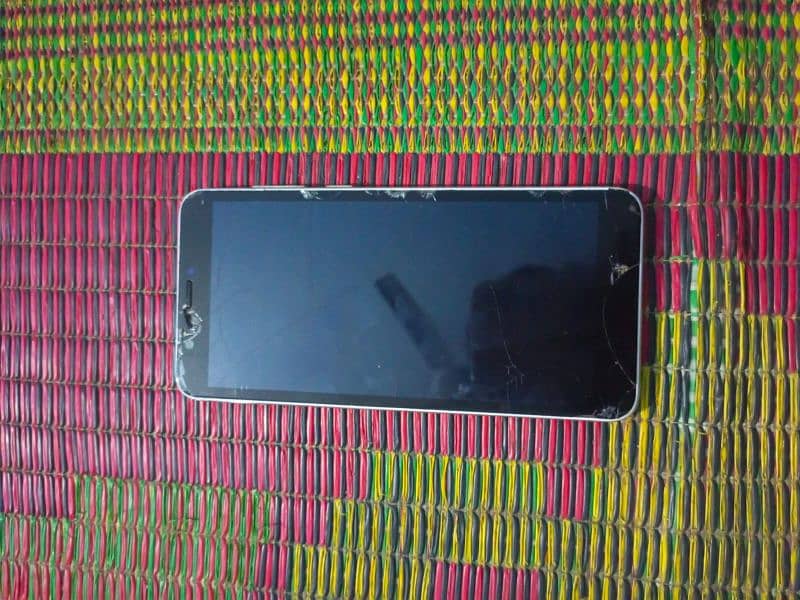 Huawei p Smart (mobile phone) 0