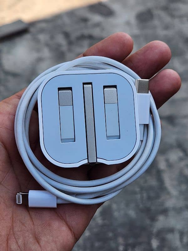 iPhone 14 pro max original 20w charger with cable 6