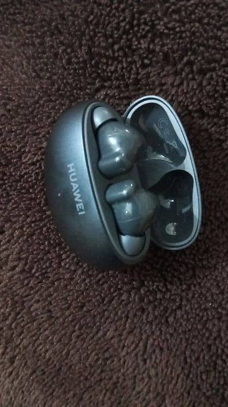 HUAWEI FREEBUDS 6i WITH ACTIVE NOISE CANCELLATION 4