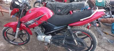 YBR 125 2015