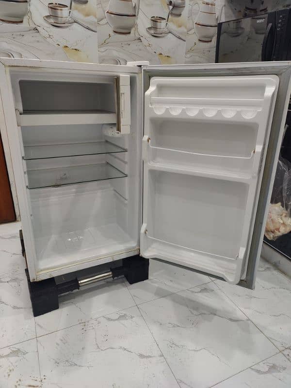 Mini Fridge wranty 8 year 0319-8338993 2