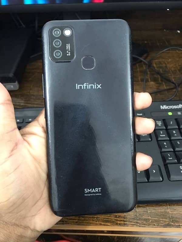 infinix Smart 6 10 by 9 condition 3Ram 64 Memory 1