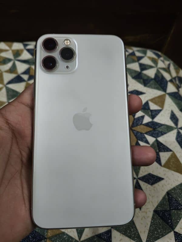 (IPHONE 11 PRO 64GB PTA APPROVED) 0