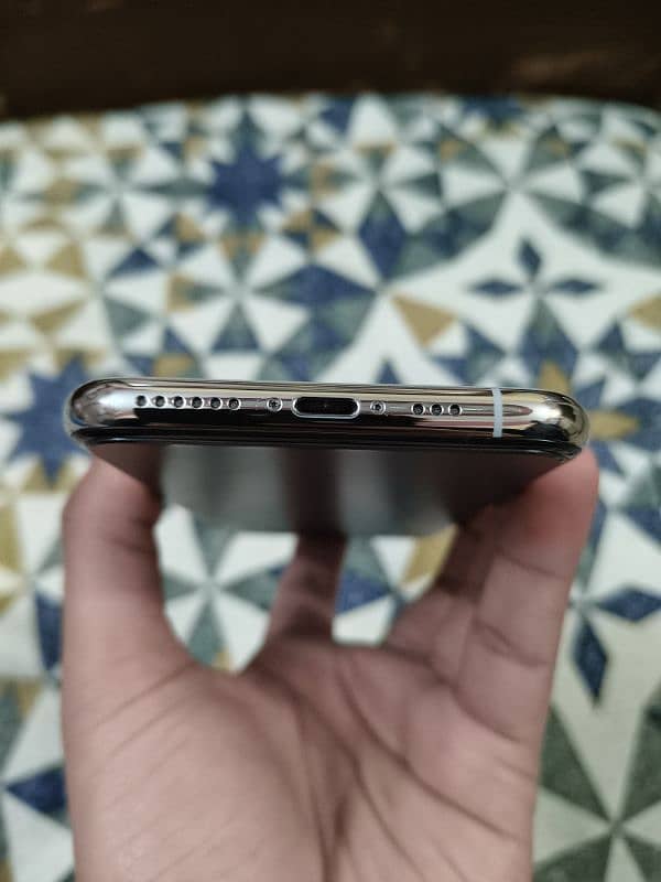 (IPHONE 11 PRO 64GB PTA APPROVED) 3