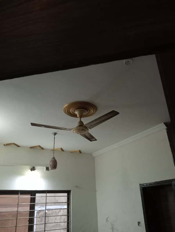 4marla 3beds TV lounge kitchen attached baths neat clean house for rent in G 13 1 Islamabad 2