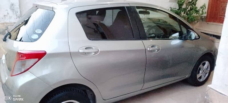 Toyota Vitz 2011 3