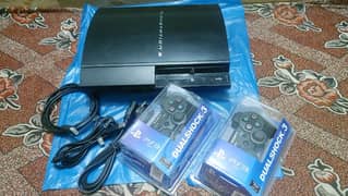 ps3/500gb/50 games installed with 2 boxe pack controllers