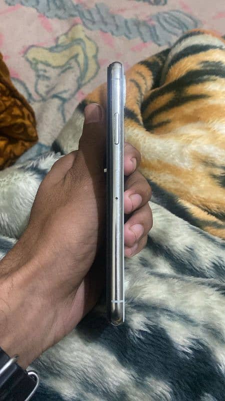 iphone x official PTA approved condition 8/10 64gb 3