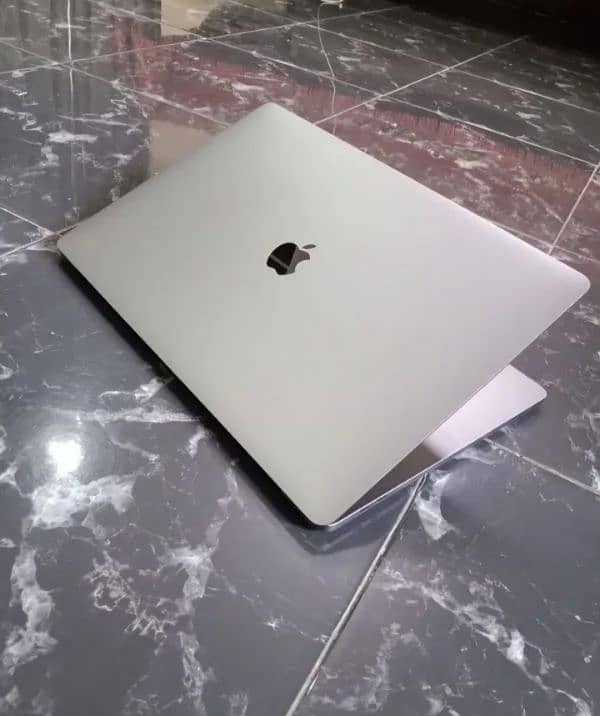 Macbook Pro 2019 Core i9 16 Inch 16GB 1TB 1