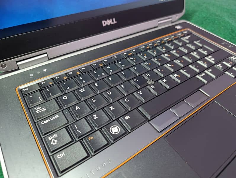 Dell Latitude Core i5 2nd Gen 8GB 320GB 10/10 1