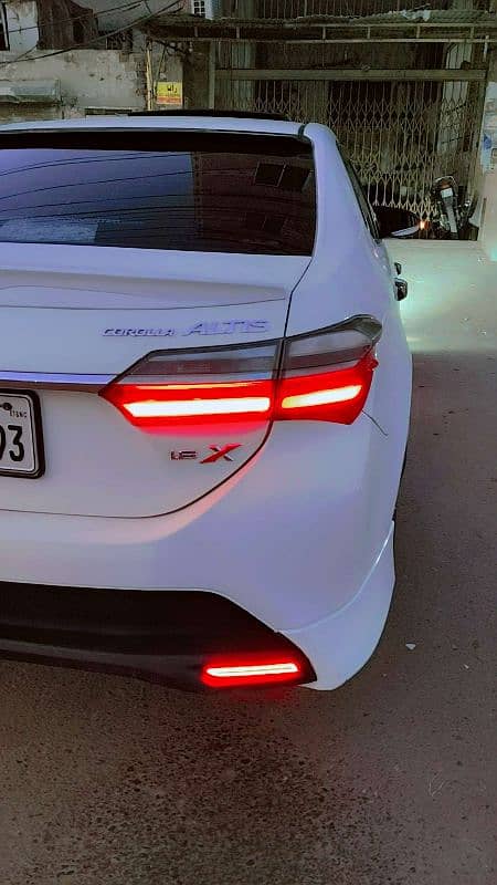 Toyota Corolla Altis 2017.   (03248415815) 9