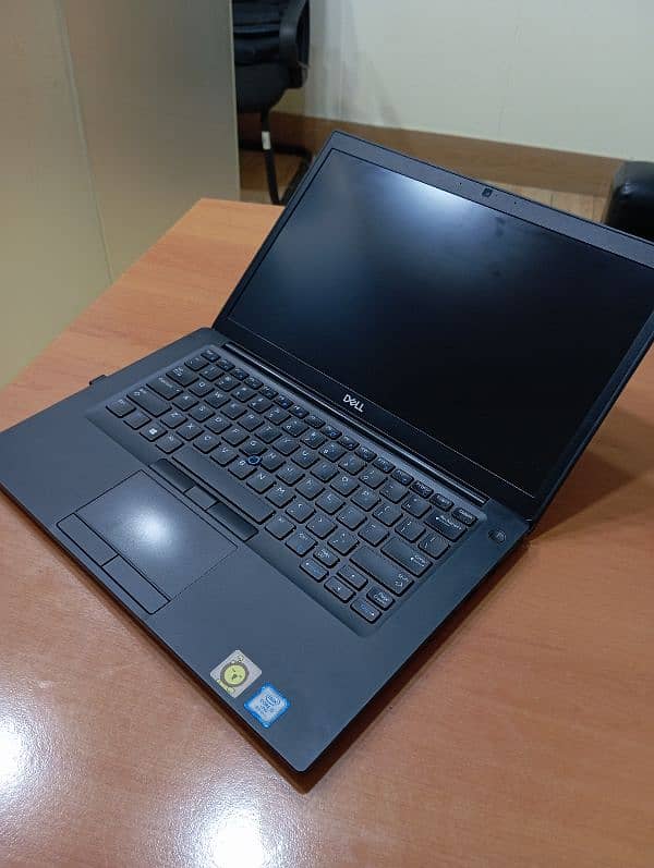 Dell laptop core i5 8th gen 4