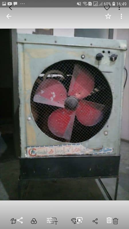 10/10 condition, with best quality metal stand ,good quality metal fan 0