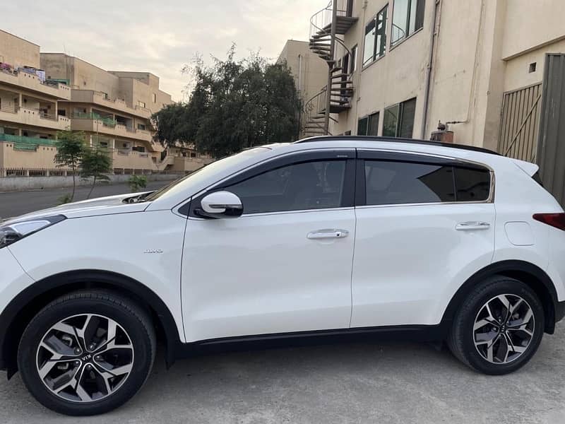 KIA Sportage 2022 1