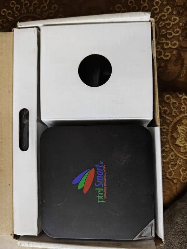 PTCL Smart TV box new urgent sale 0