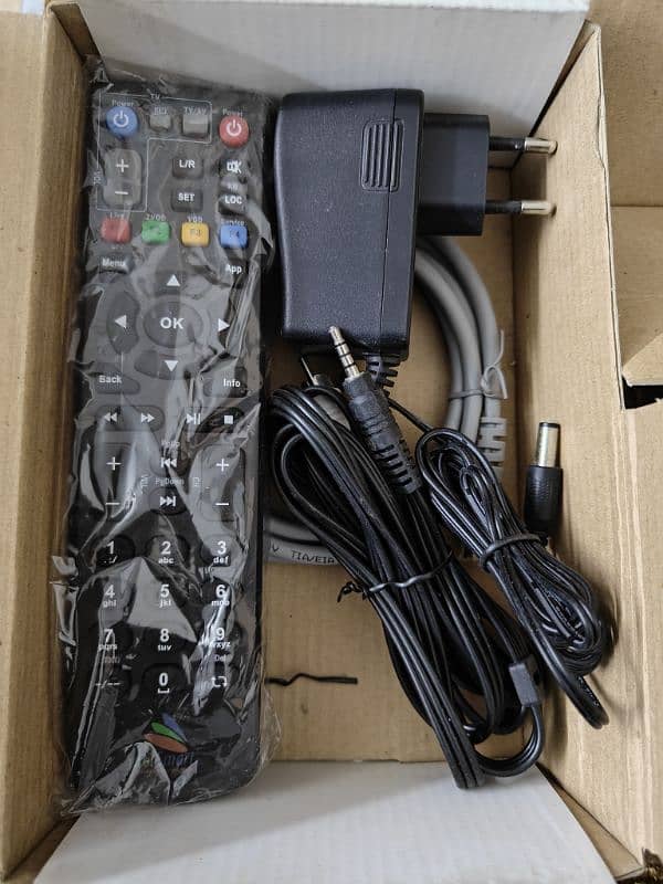 PTCL Smart TV box new urgent sale 1