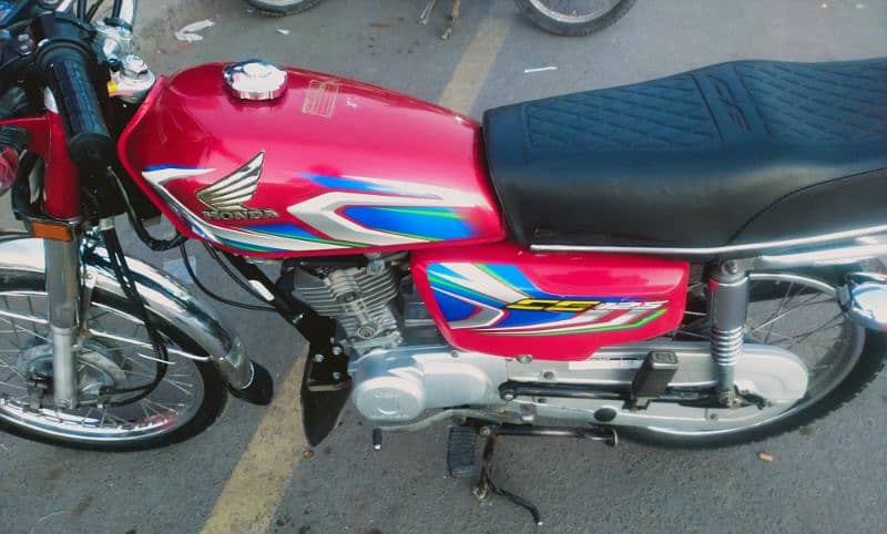 Honda CG125 Model 2022. . Ph. 03154812359 1