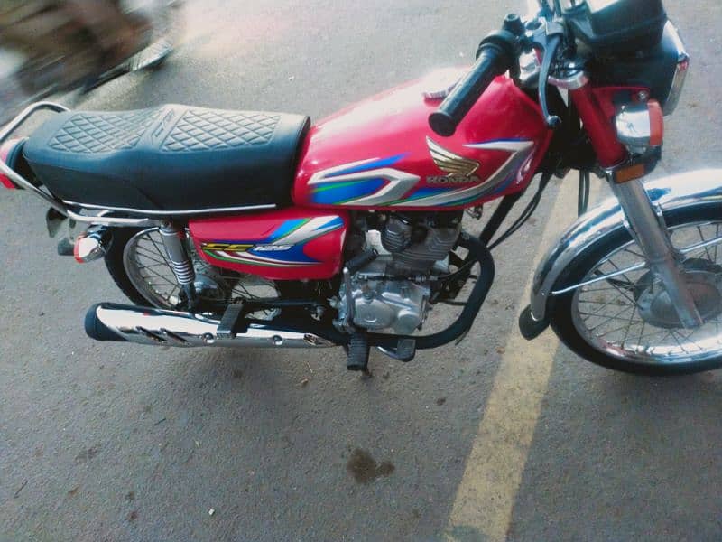 Honda CG125 Model 2022. . Ph. 03154812359 9