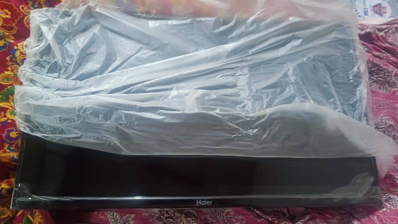 LCD barnd new 32 inch 3